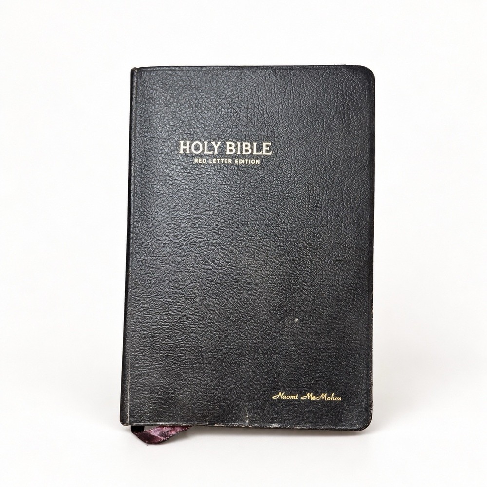 Vintage KJV Holy Bible World Publishing Red Letter Self Pronouncing 1969